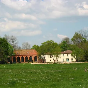https://chateau-du-bourg.hotels-rhonealpes.com