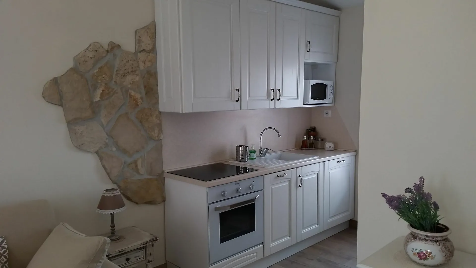 B&B Villa Blanche Κάννες 2*,  Γαλλία