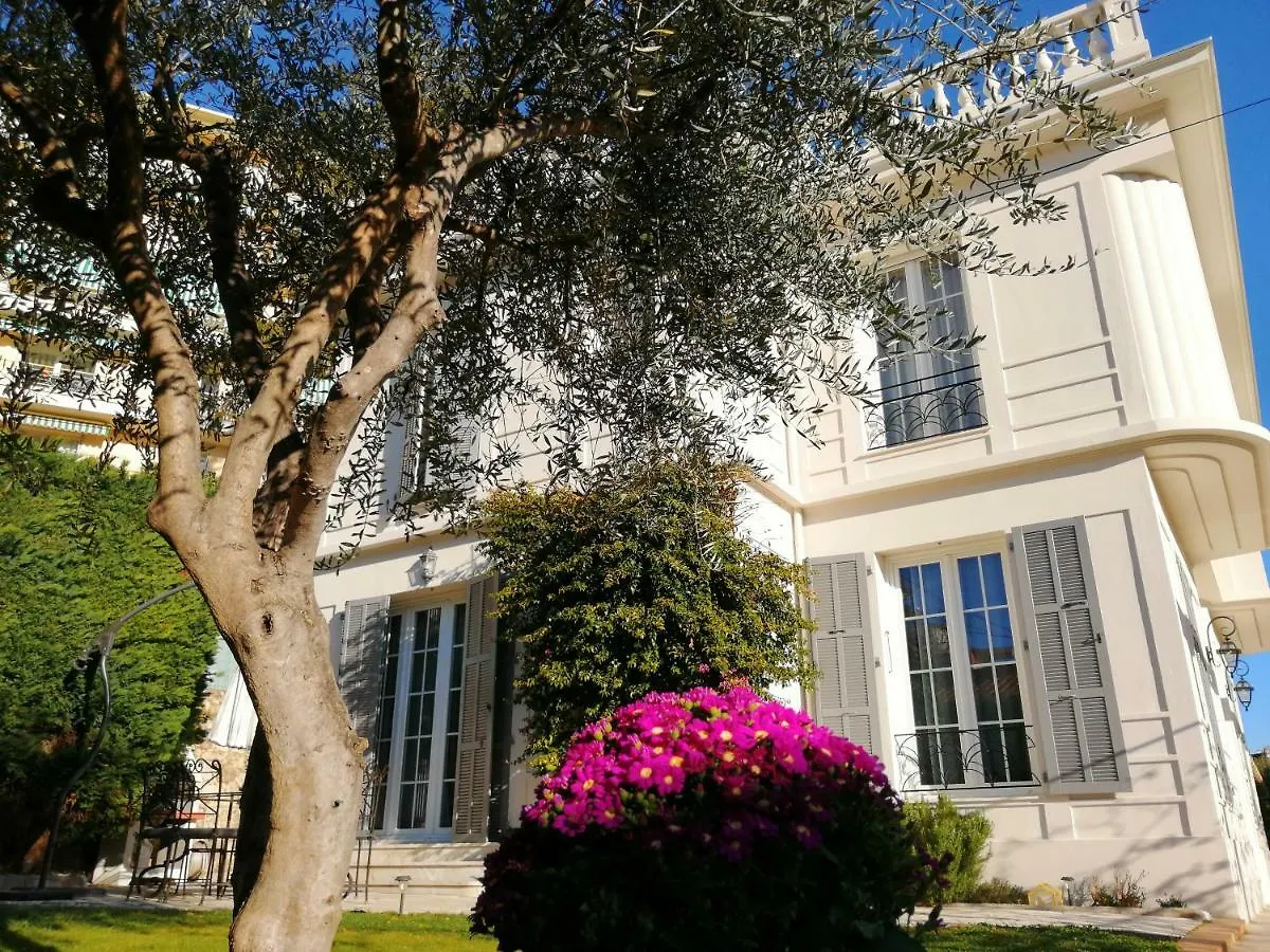 B&B Villa Blanche Κάννες